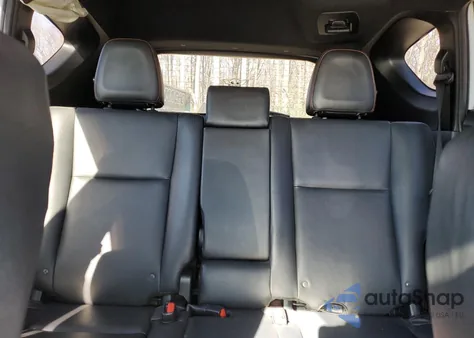 2017 Toyota Rav4 Se z USA, uszkodzony, nr VIN JTMJFREV2HJ159412